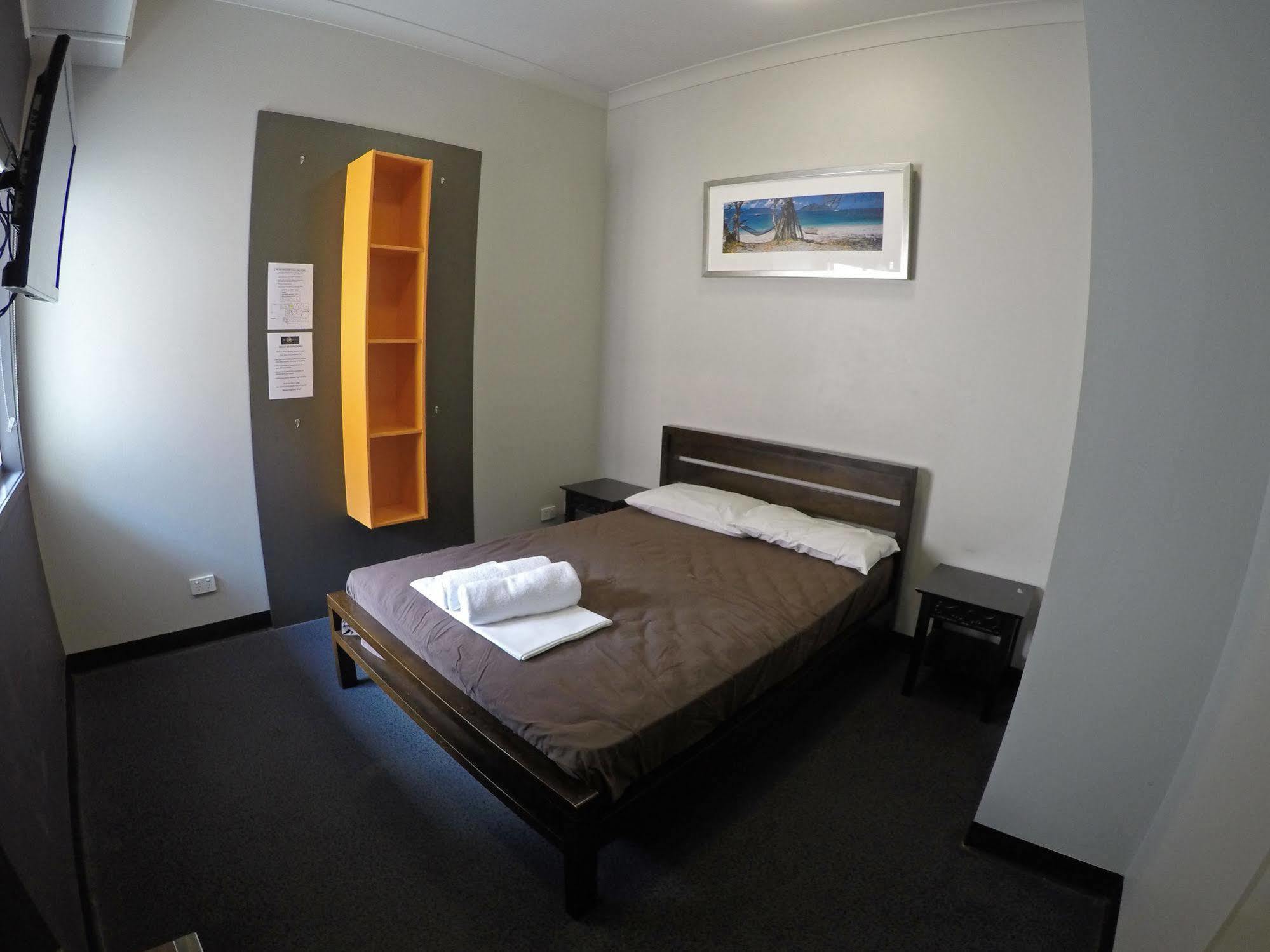 Global Backpackers Port Douglas Exterior photo
